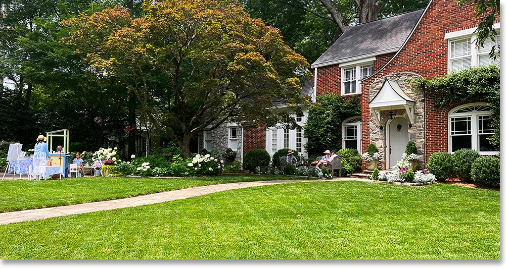 When we arrived at our post, we were greeted by the owners precious granddaughters, raising money for charity at a Lemonade stand in the driveway.